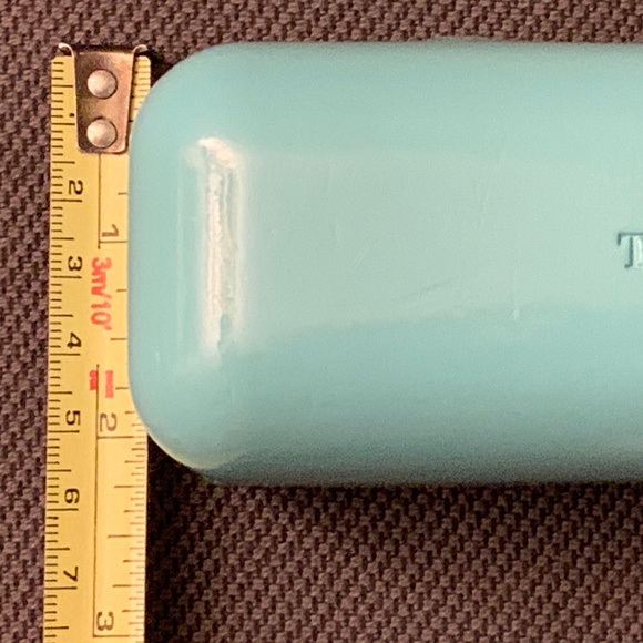 Tiffany & Co Glasses Case - 6" across - Pre-Owned - Picture 6 of 8